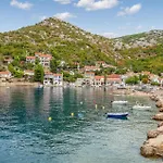 Holiday home Kod Senja, Obala Cr Starigrad (Kvarner)